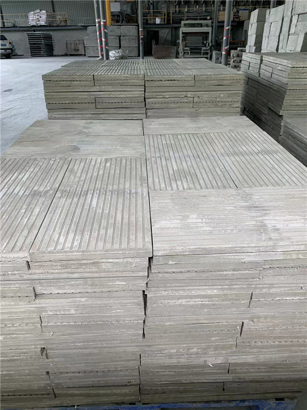 ��ǿ��ˮ�����ĭ���¸�����